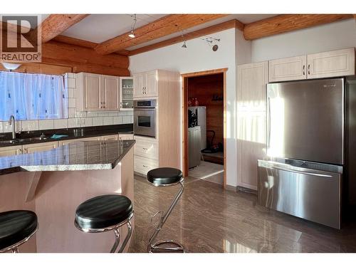 6326 Leamont Place, Horsefly, BC - Indoor Photo Showing Kitchen