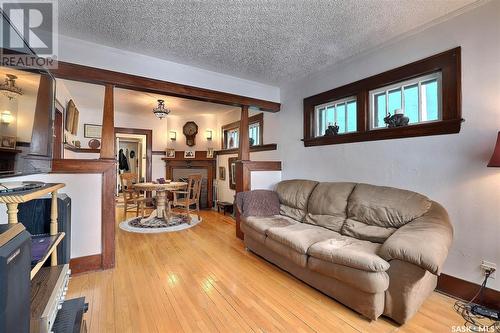 2257 Montreal Street, Regina, SK - Indoor Photo Showing Living Room