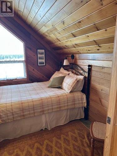 1909 Otter Road, Williams Lake, BC - Indoor Photo Showing Bedroom