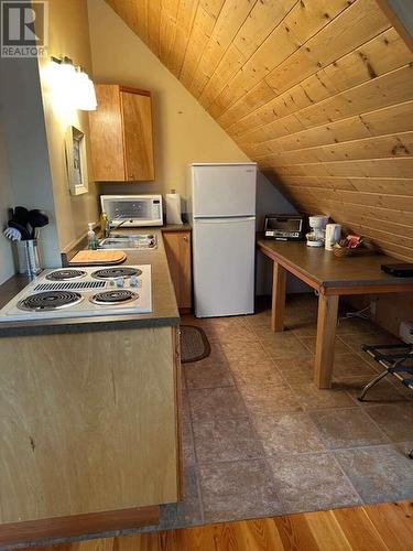 1909 Otter Road, Williams Lake, BC - Indoor Photo Showing Kitchen
