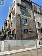 24 - 3409 RIDGEWAY DRIVE  Mississauga, ON L5L 0B9