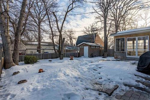 128 Elm Park Rd, Winnipeg, MB 