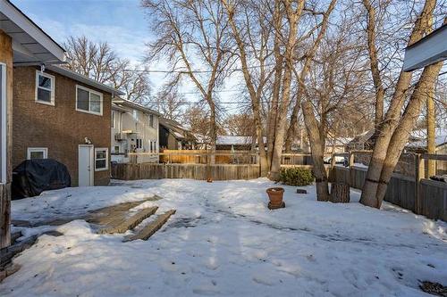 128 Elm Park Rd, Winnipeg, MB 