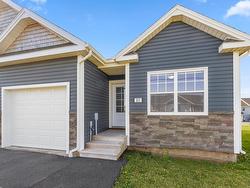 27 Kindred Avenue  Charlottetown, PE C1C 0W4