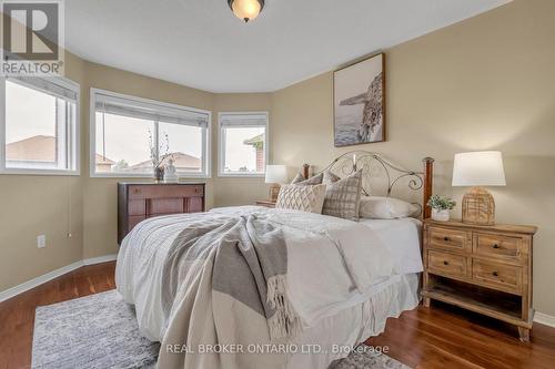 899 Winterton Way, Mississauga, ON - Indoor Photo Showing Bedroom