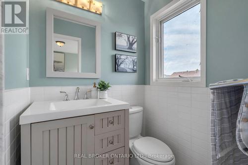 899 Winterton Way, Mississauga, ON - Indoor Photo Showing Bathroom