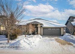 106 Lake Bend Road  Winnipeg, MB R3Y 0J4