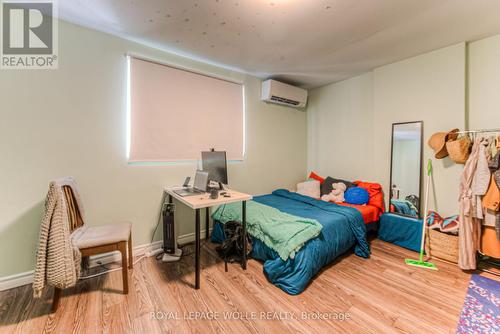 160 Westcourt Place, Waterloo, ON - Indoor Photo Showing Bedroom