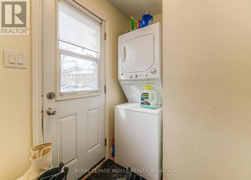 160 Westcourt Place, Waterloo, ON - Indoor Photo Showing Laundry Room