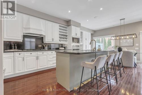 36 Compass Way, Mississauga, ON - Indoor Photo Showing Kitchen With Upgraded Kitchen