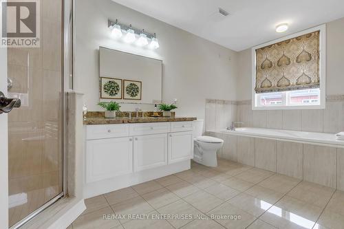 36 Compass Way, Mississauga, ON - Indoor Photo Showing Bathroom