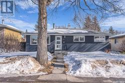 414 Montreal AVENUE S  Saskatoon, SK S7M 3L3