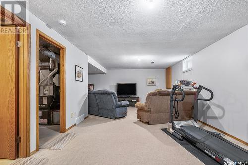 1335 Haslam Way, Saskatoon, SK - Indoor Photo Showing Other Room