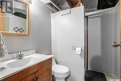 1335 Haslam Way, Saskatoon, SK - Indoor Photo Showing Bathroom