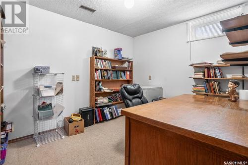 1335 Haslam Way, Saskatoon, SK - Indoor Photo Showing Office