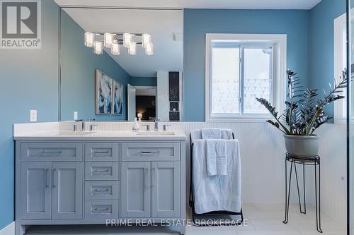 4-piece primary ensuite bath - 855 Oakcrossing Road, London, ON - Indoor Photo Showing Bathroom