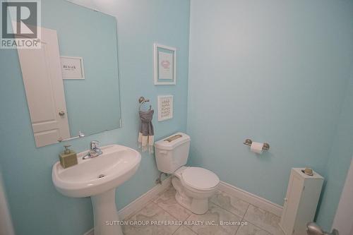 1792 Cedarpark Drive, London, ON - Indoor Photo Showing Bathroom