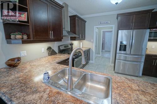 1792 Cedarpark Drive, London, ON - Indoor Photo Showing Kitchen With Double Sink