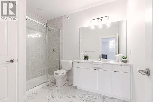 24 - 2650 Buroak Drive, London North (North S), ON - Indoor Photo Showing Bathroom