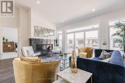 24 - 2650 Buroak Drive, London North (North S), ON - Indoor Photo Showing Living Room With Fireplace