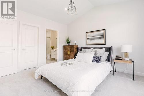 24 - 2650 Buroak Drive, London North (North S), ON - Indoor Photo Showing Bedroom