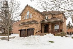 49 WINEGARDEN TRAIL  Hamilton, ON L9H 7M1