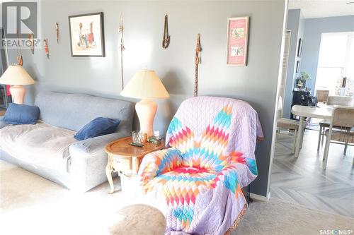 529 6Th Avenue E, Assiniboia, SK - Indoor Photo Showing Bedroom