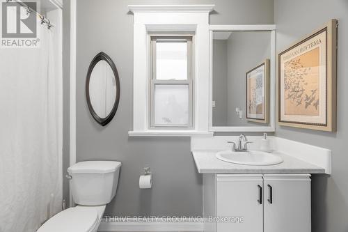 65 Beattie Avenue, London, ON - Indoor Photo Showing Bathroom