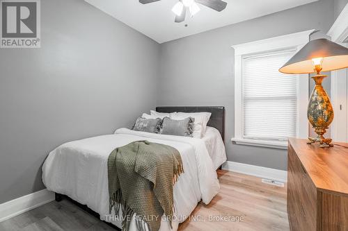 65 Beattie Avenue, London, ON - Indoor Photo Showing Bedroom