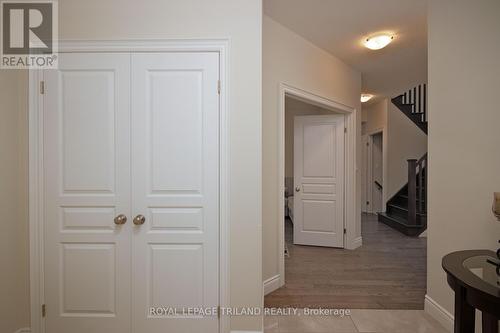 2544 Holbrook Drive, London, ON - Indoor Photo Showing Other Room