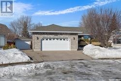 3328 GLOUCESTER BAY  Regina, SK S4V 2T9