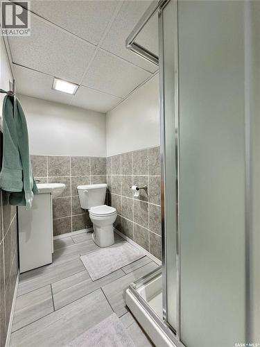 304 March Avenue E, Langenburg, SK - Indoor Photo Showing Bathroom