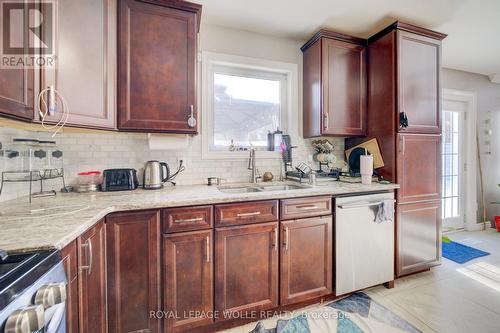 35 Wildlark Crescent, Kitchener, ON - Indoor Photo Showing Kitchen With Double Sink