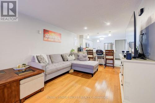 35 Wildlark Crescent, Kitchener, ON - Indoor Photo Showing Living Room