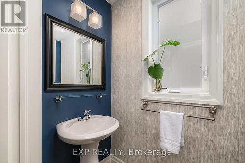 91 Valebrook Street, Kitchener, ON - Indoor Photo Showing Bathroom