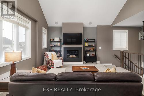 91 Valebrook Street, Kitchener, ON - Indoor Photo Showing Living Room With Fireplace