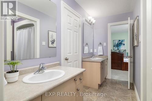 91 Valebrook Street, Kitchener, ON - Indoor Photo Showing Bathroom