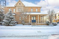 27 CEDAR LAKE CRESCENT  Brampton, ON L6Y 0P9