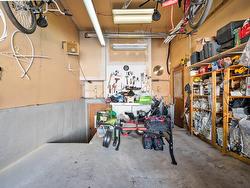 Garage - 