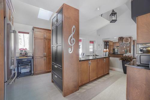 Cuisine - 11505 Ch. De La Rivière-Du-Nord, Mirabel, QC - Indoor Photo Showing Kitchen