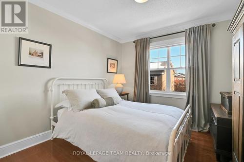 67 Jardin, Ottawa, ON - Indoor Photo Showing Bedroom