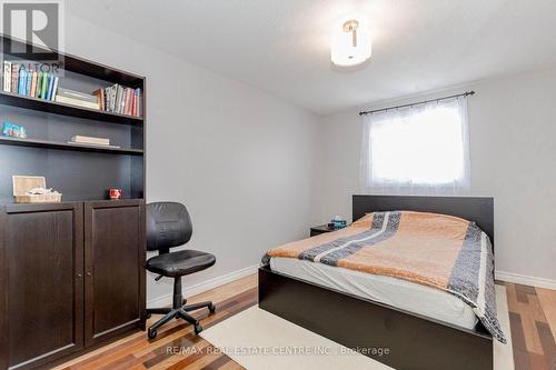 4155 Dursley Crescent, Mississauga, ON - Indoor Photo Showing Bedroom