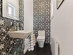 Powder room - 