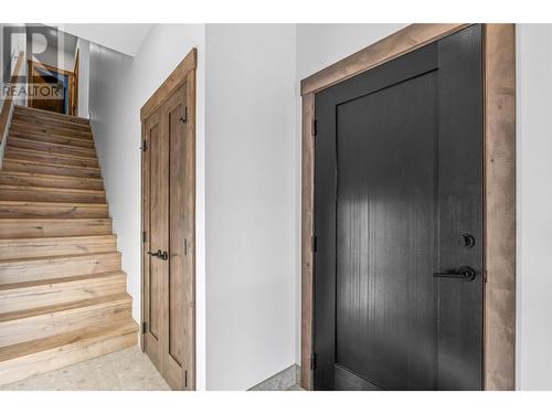 7000 Mcgillivray Lake Drive Unit# 12, Sun Peaks, BC - Indoor Photo Showing Other Room