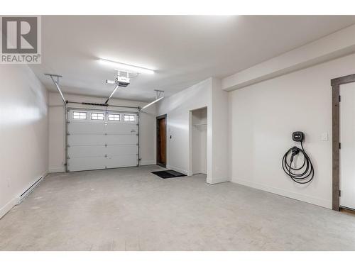 7000 Mcgillivray Lake Drive Unit# 12, Sun Peaks, BC - Indoor Photo Showing Garage