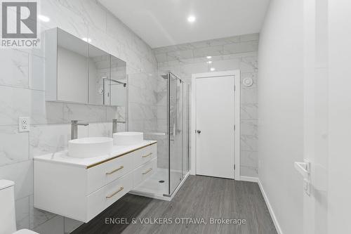 258 Northwestern Avenue, Ottawa, ON - Indoor Photo Showing Bathroom