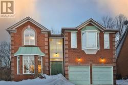 3952 ROLLING VALLEY DRIVE  Mississauga, ON L5L 5V9