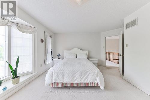 3952 Rolling Valley Drive, Mississauga, ON - Indoor Photo Showing Bedroom