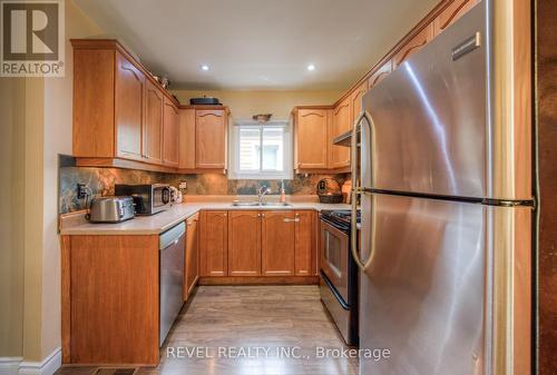 71 Garside Avenue N, Hamilton, ON - Indoor Photo Showing Kitchen With Double Sink