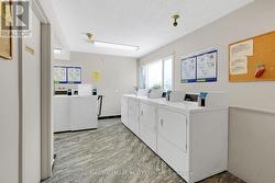 Shared laundry (3rd floor) - 